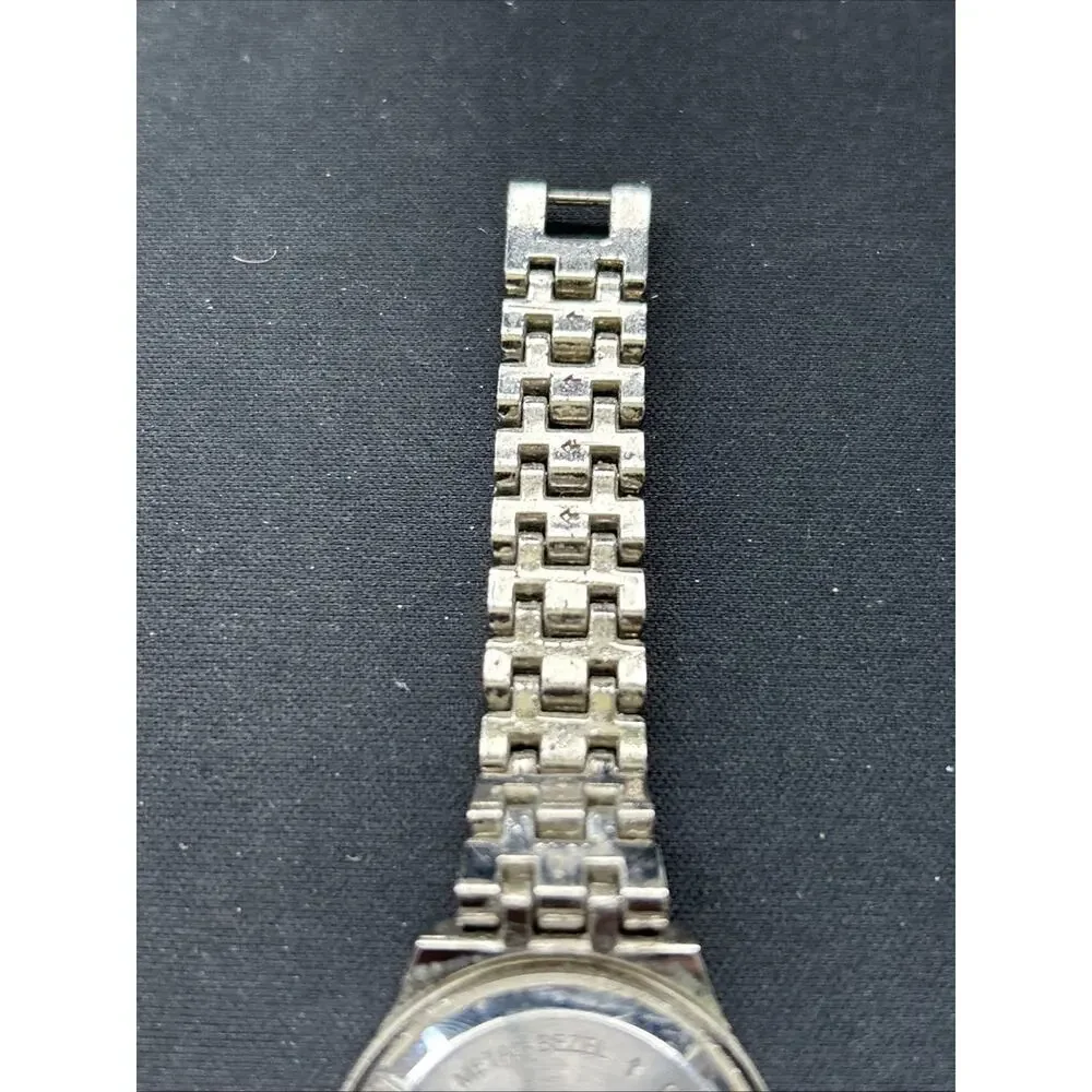 Elgin II Silver Tone Women’s Quartz Watch